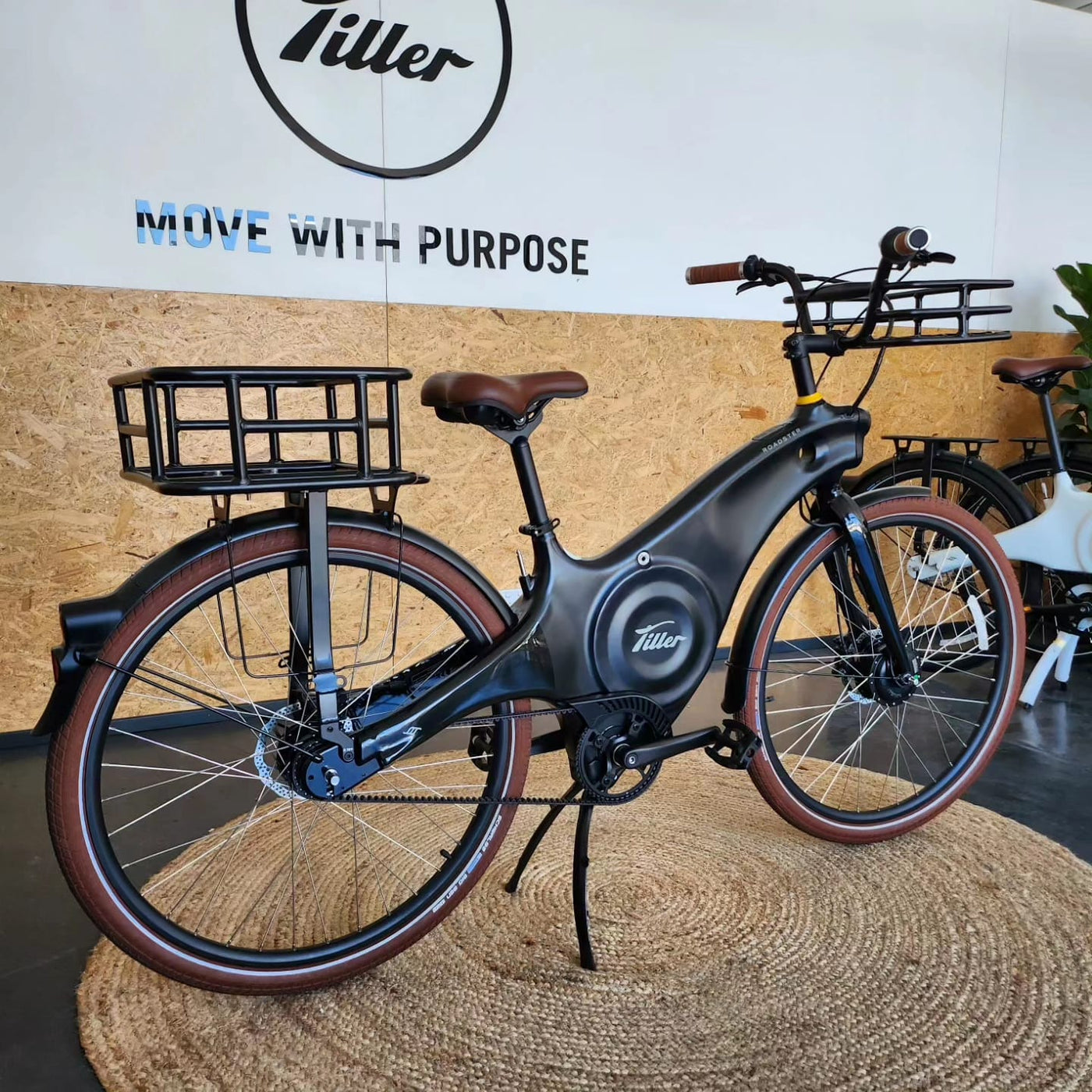 Tiller Roadster Cargo bike, Urban E-bike, Electric bike